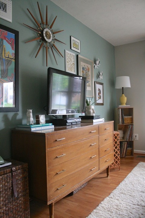 Two Tone Dresser Dream Green DIY   IMG 2221 600x900(pp W480 H720) 