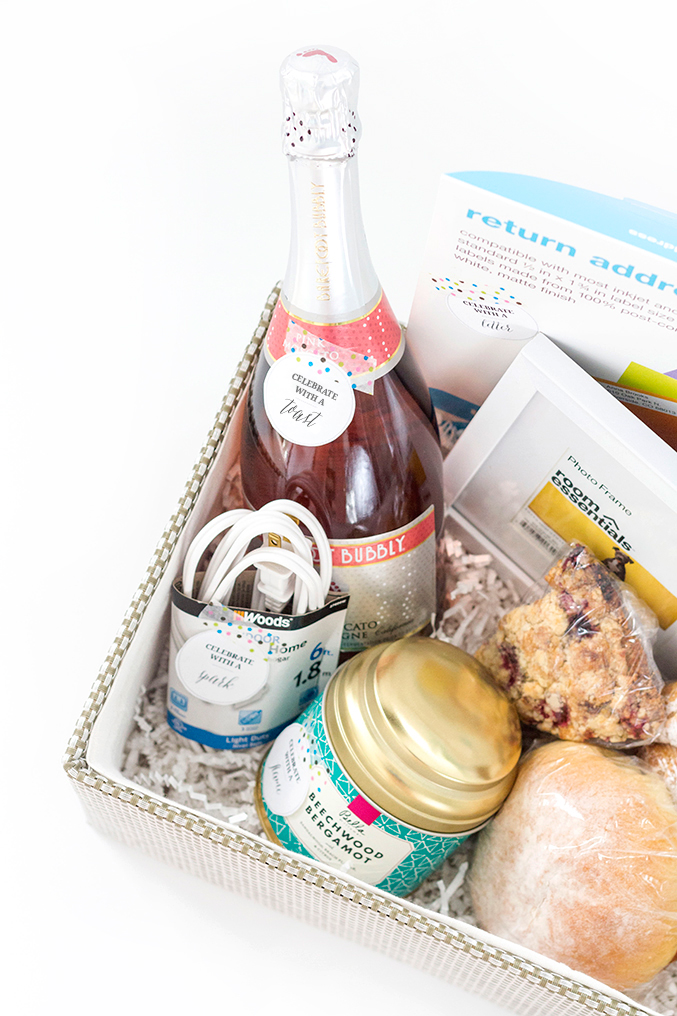 How To Curate The Perfect DIY Housewarming Gift Basket