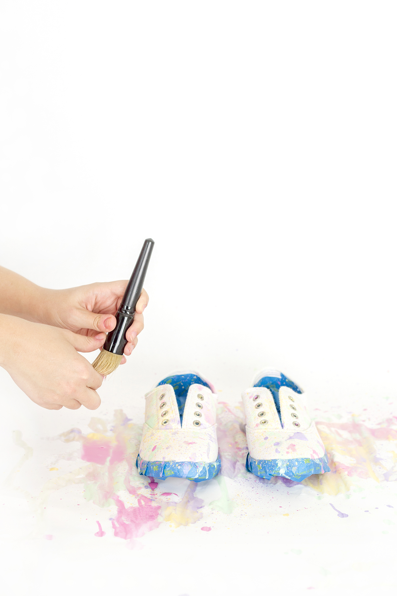 DIY Abstract Paint Splatter Shoes Dream Green DIY