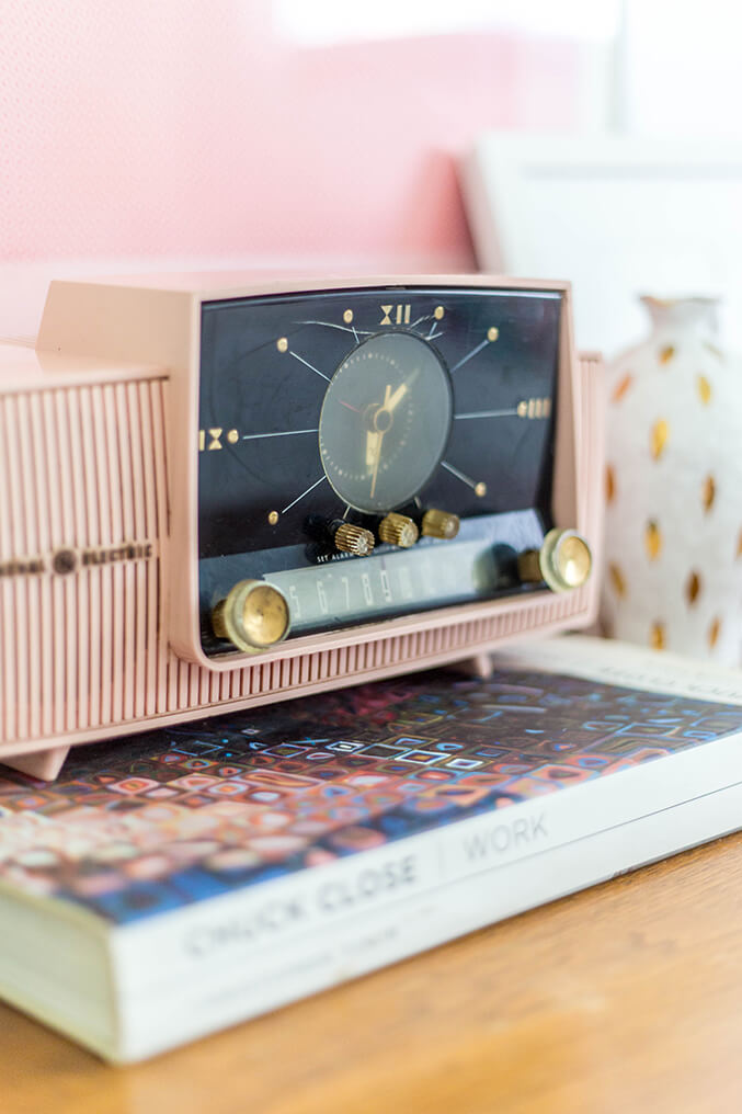 Thrift Store Score A Pretty Pink Clock Radio Dream Green DIY