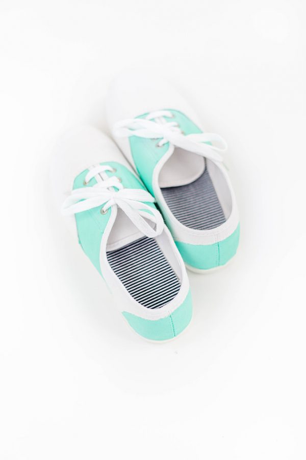 DIY Painted Mint & White Saddle Shoes - Dream Green DIY