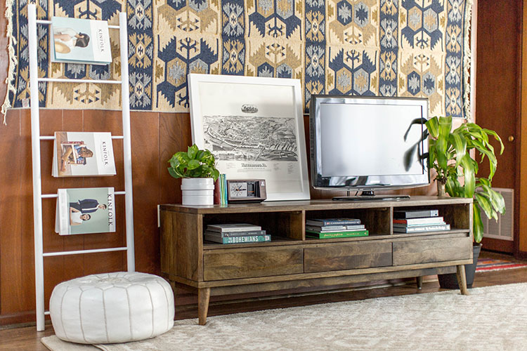 How To Hang A Kilim Rug As Wall Art Dream Green DIY