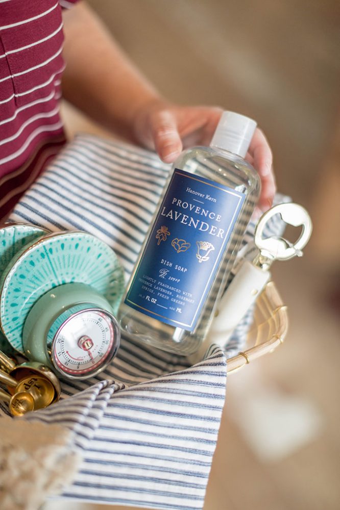 How To Curate A Housewarming Gift Box They'll Actually