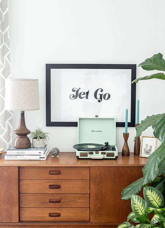 How To Make A Giant DIY Typography Art Print - Dream Green DIY