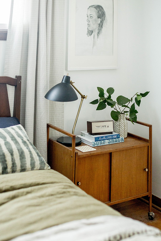 How To Style A Bed With Mismatched Bedding Dream Green DIY