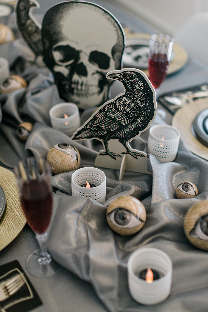 Creepy Classy Black & White Halloween Party - Dream Green DIY