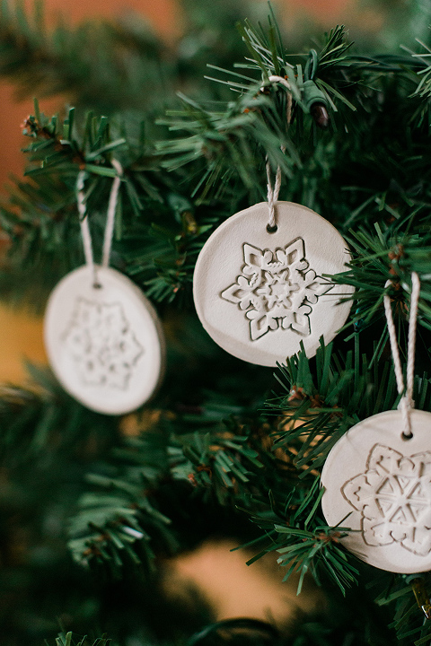 DIY Stamped Air Dry Clay Christmas Ornaments - Dream Green DIY