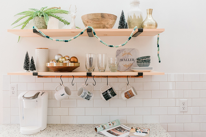 DIY Custom Photo Mug Rail For The Kitchen - Dream Green DIY