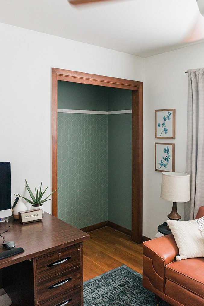 DIY Peel&Stick Wallpaper Closet Makeover Dream Green DIY
