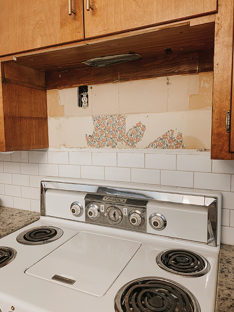 Swapping A Microwave For A Range Hood - Dream Green DIY
