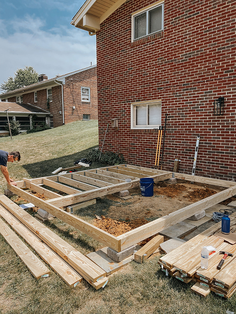 How to Build a DIY Platform Deck - Dream Green DIY