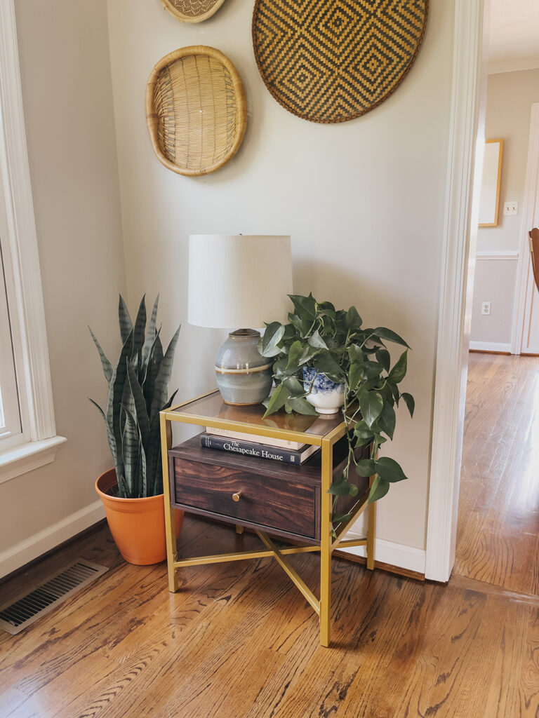 An Alternative Way To Use A Side Table - Dream Green DIY