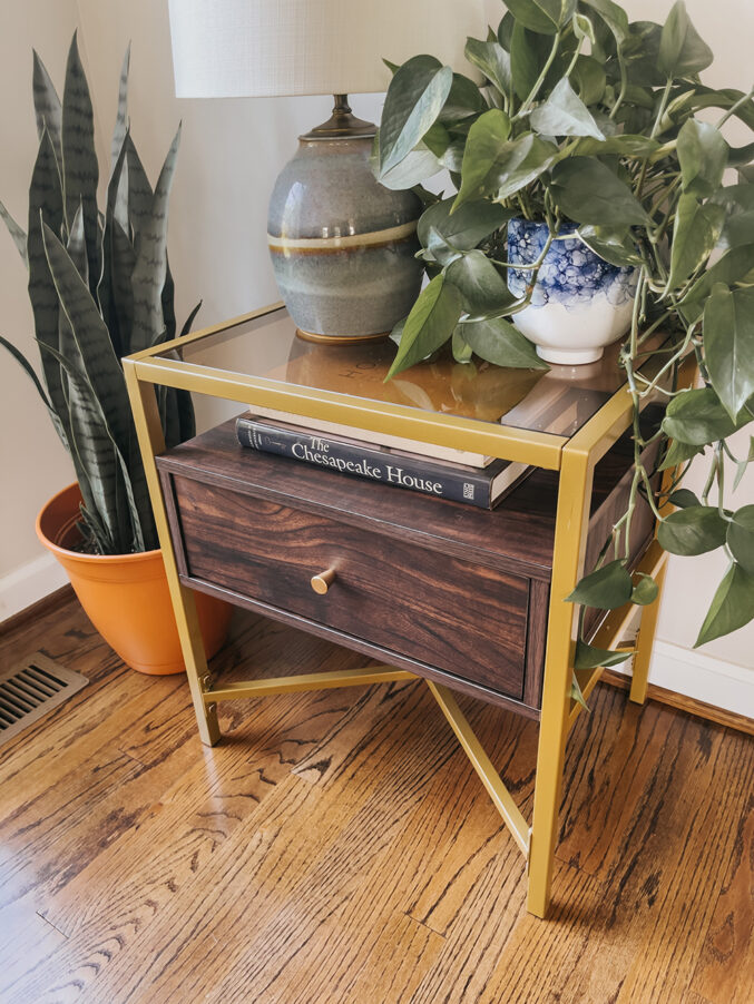 An Alternative Way To Use A Side Table - Dream Green DIY