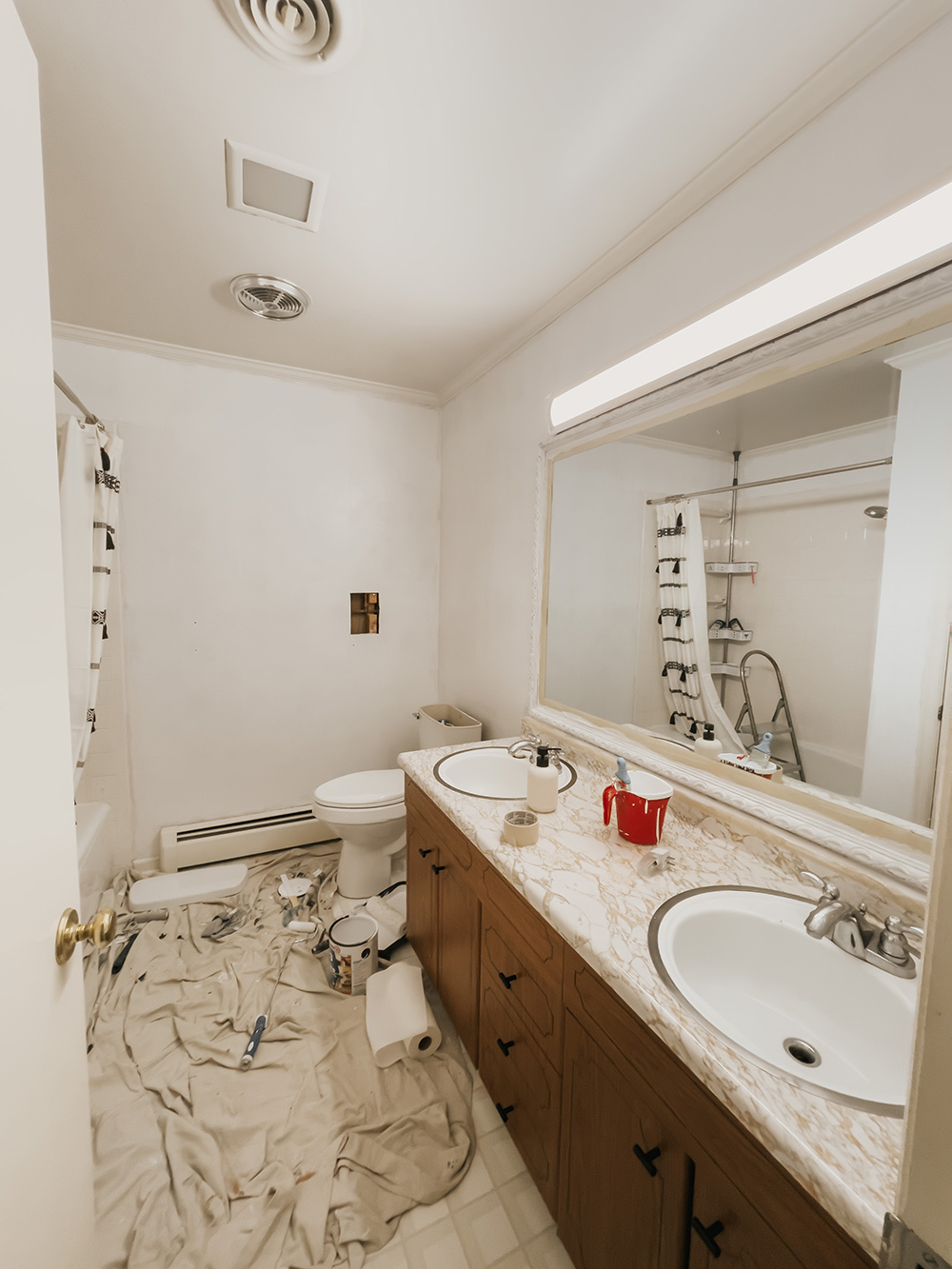 Before/After: Dated Retro Bathroom