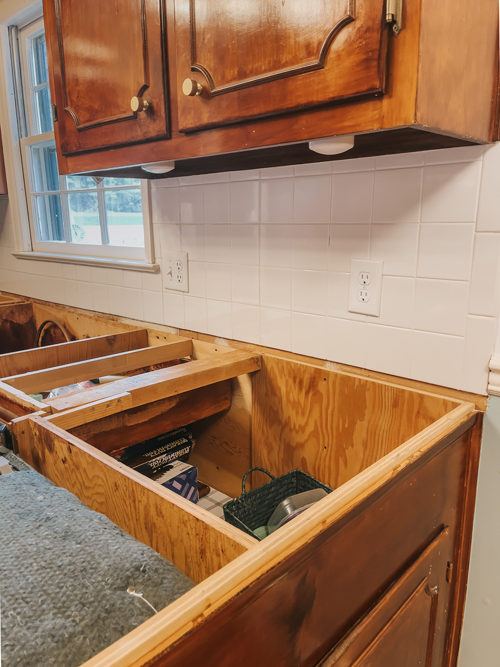 New Quartz Countertops In The Kitchen