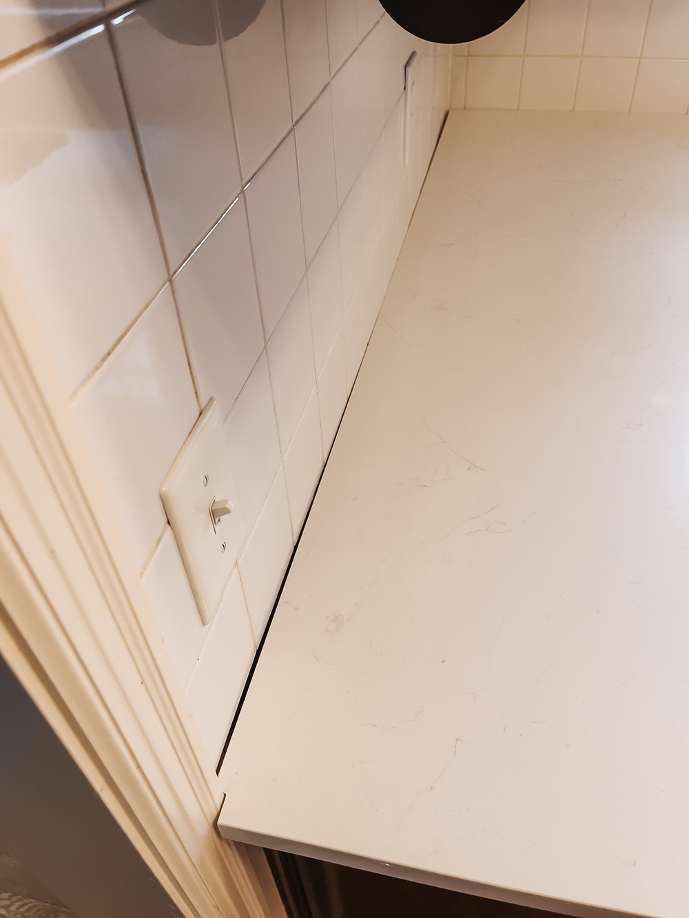 New Quartz Countertops In The Kitchen