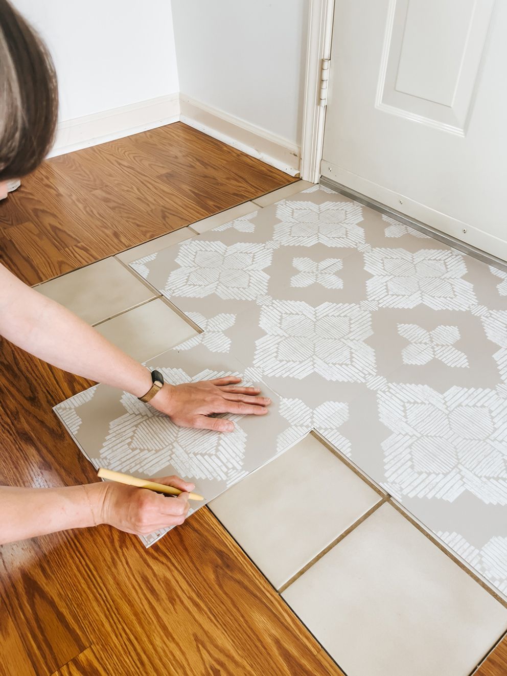 DIY Peel-And-Stick Tile Floor Entry - Dream Green DIY