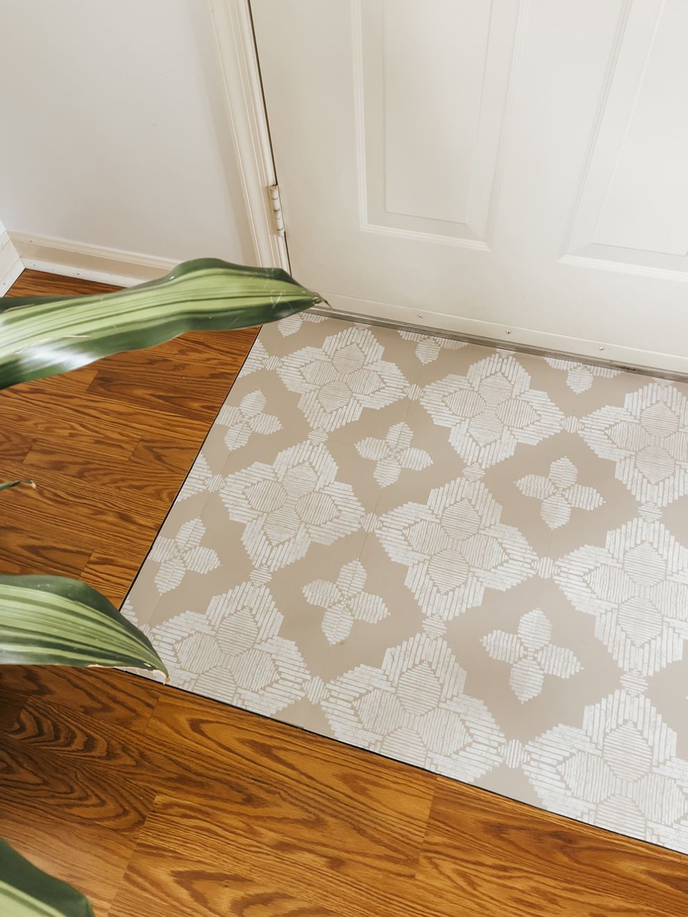 DIY Peel-And-Stick Tile Floor Entry - Dream Green DIY