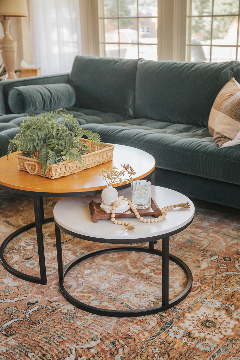 Two Ways To Style A Wooden Riser - Dream Green DIY